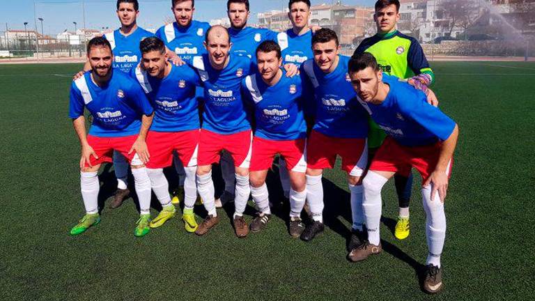 El Baeza CF aprovecha el tropiezo del Navas CD El Baeza CF aprovecha el tropiezo del Navas CD