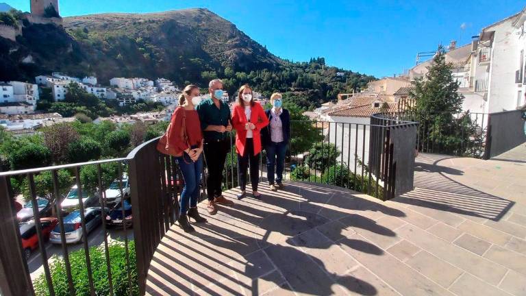La Junta invertirá más de 52.000 euros en la mejora del Balcón de Zabaleta de Cazorla La Junta invertirá más de 52.000 euros en la mejora del Balcón de Zabaleta de Cazorla