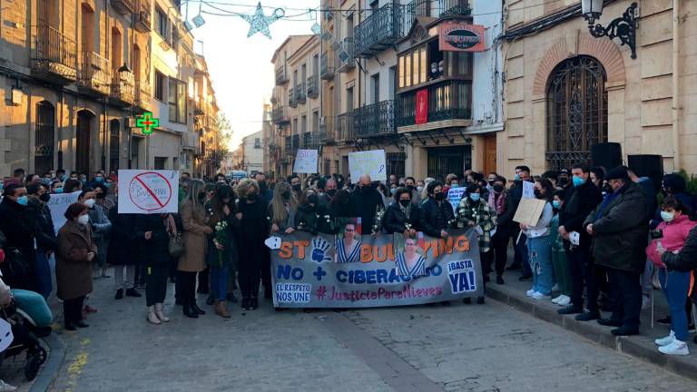 Navas de San Juan se levanta para pedir justicia por Nieves Navas de San Juan se levanta para pedir justicia por Nieves