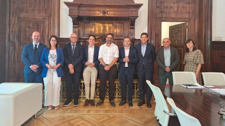 El alcalde traslada a Renfe su “preocupación” por “la acumulación de incidencias” El alcalde traslada a Renfe su “preocupación” por “la acumulación de incidencias”