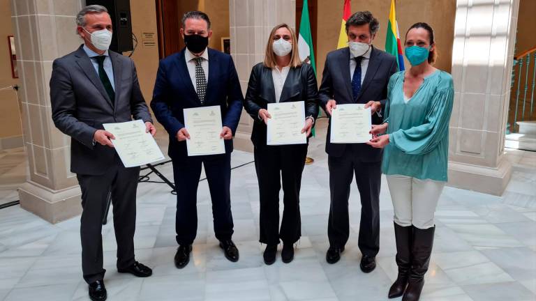 La consejera de Fomento destaca la apuesta de Cofares por Andalucía al instalarse en Linares La consejera de Fomento destaca la apuesta de Cofares por Andalucía al instalarse en Linares