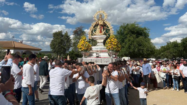 Con la Alharilla al cielo en una cita cargada de emoción en Porcuna Con la Alharilla al cielo en una cita cargada de emoción en Porcuna
