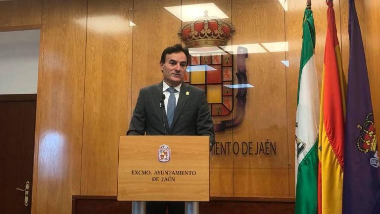 Agustín González habla de situación “crítica” al no poder cumplir con las obligaciones financieras del Ayuntamiento Agustín González habla de situación “crítica” al no poder cumplir con las obligaciones financieras del Ayuntamiento