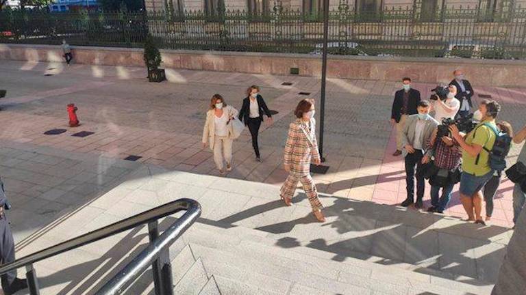 Carmen Calvo: El rey emérito no huye de nada Carmen Calvo: El rey emérito no huye de nada