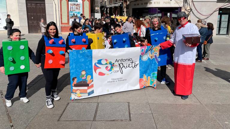 Los niños de Jaén llenan las calles de alegría por Carnaval Los niños de Jaén llenan las calles de alegría por Carnaval