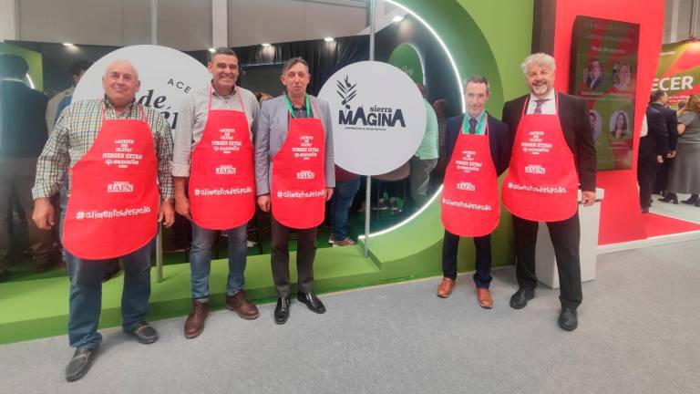 El éxito del mandil conmemorativo de Expoliva 2025 El éxito del mandil conmemorativo de Expoliva 2025
