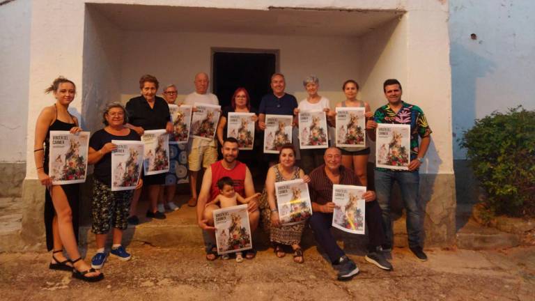 Una aldea llena de vida en un estío de antaño Una aldea llena de vida en un estío de antaño