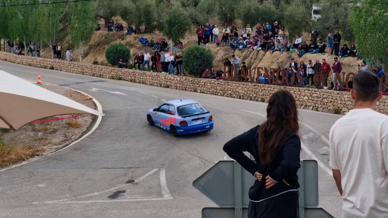 Adrenalina y vértigo en cada curva de la Subida a Noalejo Adrenalina y vértigo en cada curva de la Subida a Noalejo