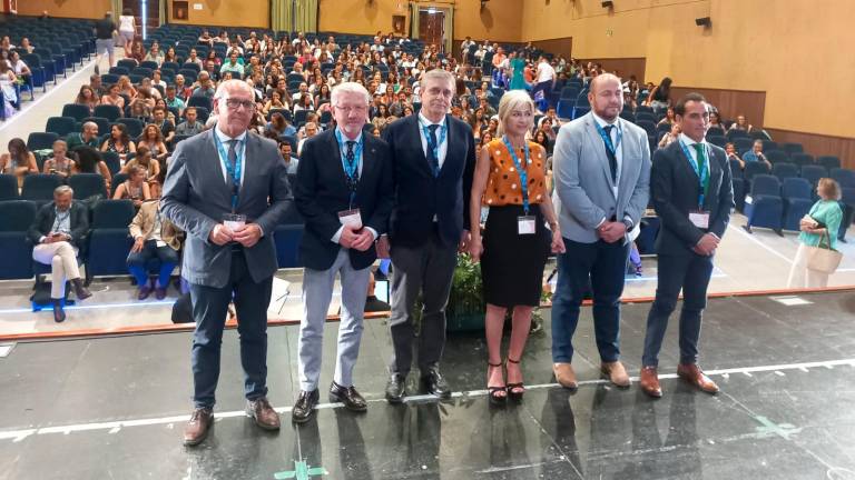 Más de 400 docentes se forman en Úbeda con las Escuelas de Verano SAFA-Loyola Más de 400 docentes se forman en Úbeda con las Escuelas de Verano SAFA-Loyola