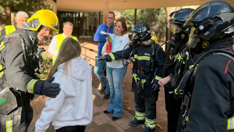 No hay peligro en el IES Las Fuentezuelas, es un simulacro No hay peligro en el IES Las Fuentezuelas, es un simulacro