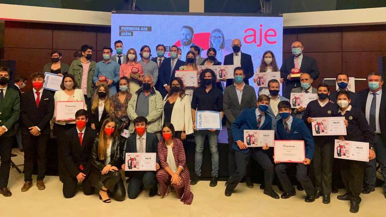Xhaka Poke Bar, Obrador La Panadería e IES Las Fuentezuelas, ganadores de los Premios AJE Jaén 2021 Xhaka Poke Bar, Obrador La Panadería e IES Las Fuentezuelas, ganadores de los Premios AJE Jaén 2021