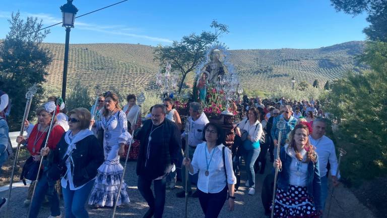 Júbilo por la Virgen de la Fuensanta y Santa Lucía en Huelma Júbilo por la Virgen de la Fuensanta y Santa Lucía en Huelma