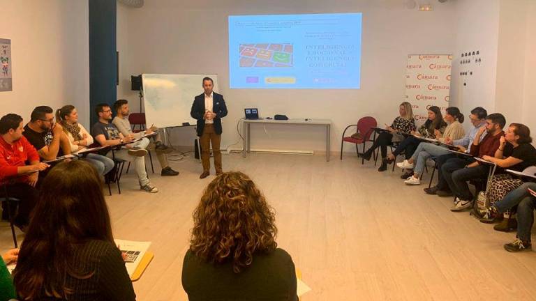 La inteligencia emocional y su importancia empresarial La inteligencia emocional y su importancia empresarial