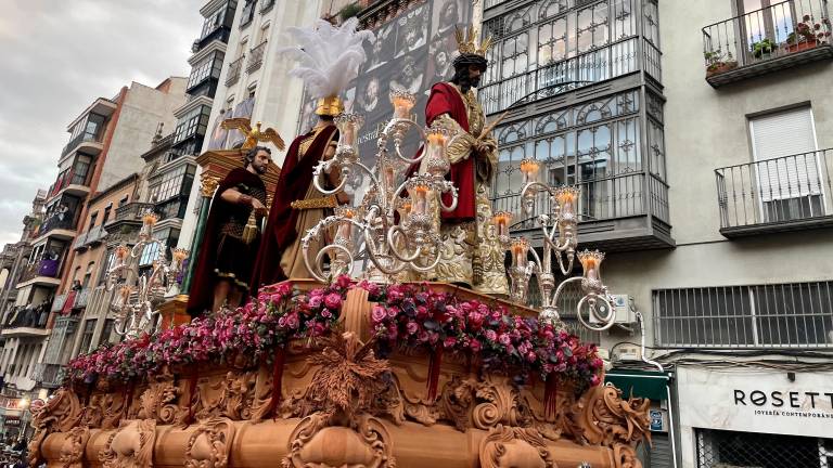 La Estrella recorre las calles jiennenses bajo un cielo despejado, aquí el resumen La Estrella recorre las calles jiennenses bajo un cielo despejado, aquí el resumen