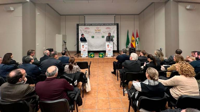 El alcalde de Torredonjimeno se compromete a potenciar los tesoros del municipio El alcalde de Torredonjimeno se compromete a potenciar los tesoros del municipio