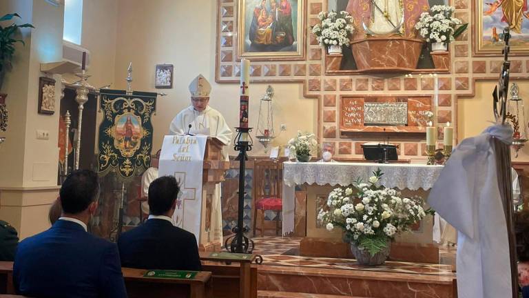 El obispo comparte la fiesta de San Isidro con Fuerte del Rey El obispo comparte la fiesta de San Isidro con Fuerte del Rey