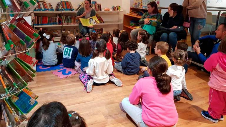 Tardes de cuento para los niños Tardes de cuento para los niños