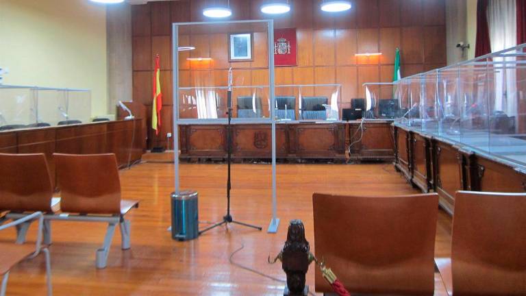Juzgan este lunes a 13 personas acusadas de matar caballos para estafar a las aseguradoras Juzgan este lunes a 13 personas acusadas de matar caballos para estafar a las aseguradoras