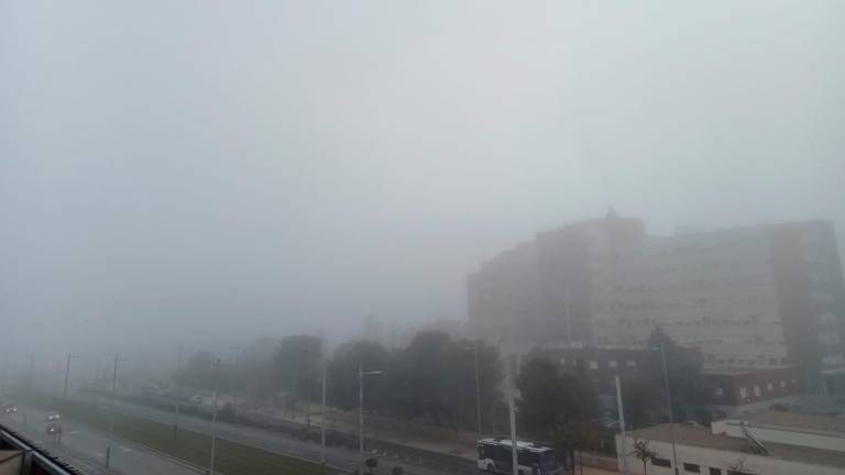 La niebla se traga hasta el Castillo de Jaén La niebla se traga hasta el Castillo de Jaén
