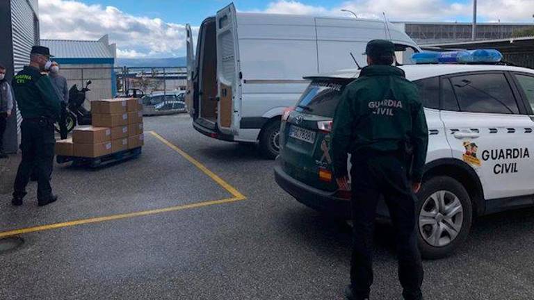 La Junta pide al Gobierno que no invente los hechos en la incautación de 150.000 mascarillas en Alcalá La Junta pide al Gobierno que no invente los hechos en la incautación de 150.000 mascarillas en Alcalá