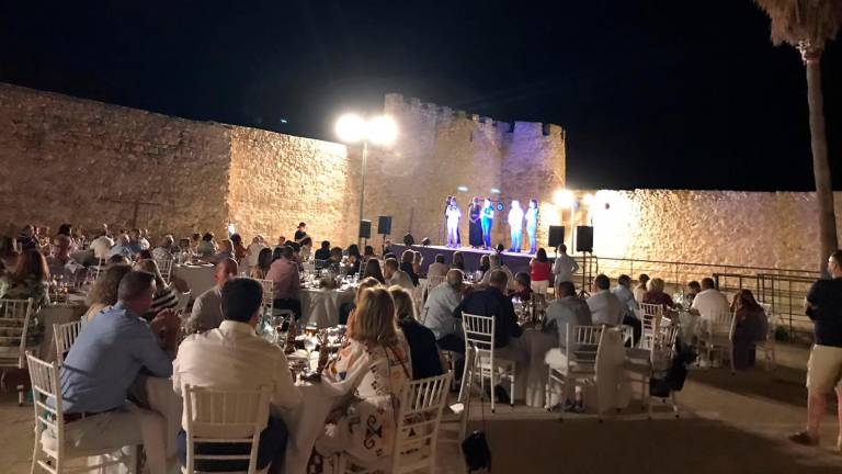 Fusión de cocina y patrimonio en la Noche Gastronómica de Lopera Fusión de cocina y patrimonio en la Noche Gastronómica de Lopera