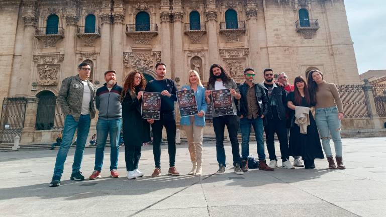 Jaén arropa a al grupo jiennense Reino de Hades en un concierto solidario Jaén arropa a al grupo jiennense Reino de Hades en un concierto solidario