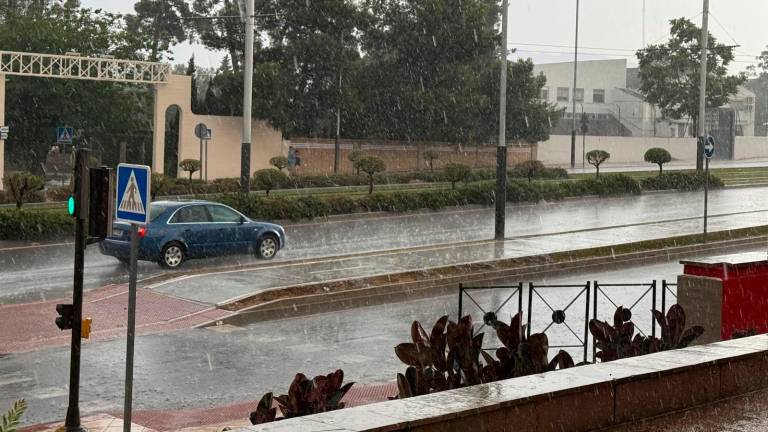 Las fuertes tormentas dejan una media de 12,2 litros en la capital jiennense Las fuertes tormentas dejan una media de 12,2 litros en la capital jiennense
