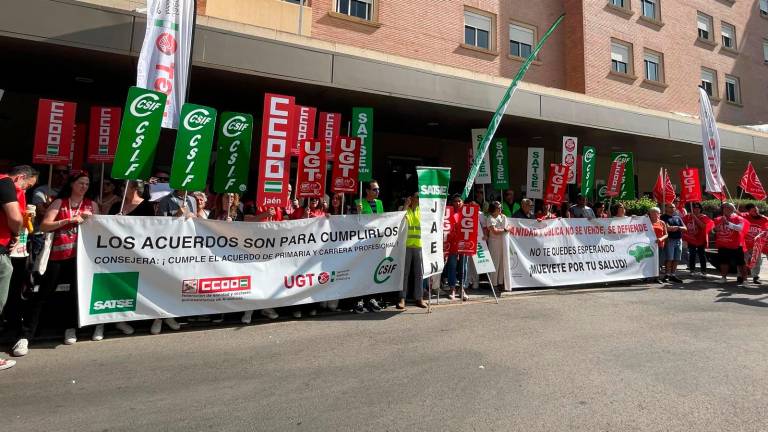 Jaén clama contra el plan vacacional del SAS: “No podemos normalizar el deterioro de la sanidad” Jaén clama contra el plan vacacional del SAS: “No podemos normalizar el deterioro de la sanidad”