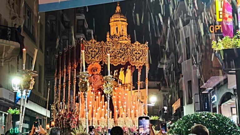 Extraordinaria procesión de la Virgen de la Amargura Extraordinaria procesión de la Virgen de la Amargura