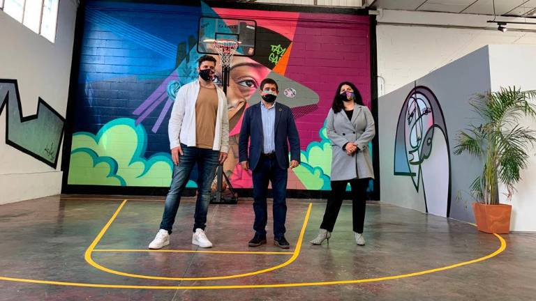El presidente de la Diputación conoce el proyecto cultural Rampa, impulsado por el artista Belin El presidente de la Diputación conoce el proyecto cultural Rampa, impulsado por el artista Belin