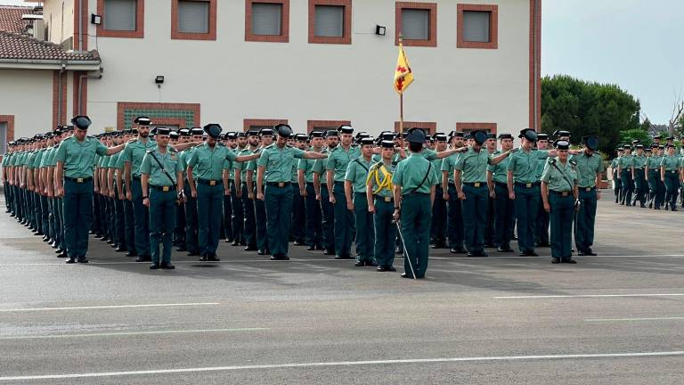 La 130ª promoción de la Guardia Civil de Baeza recibe sus despachos en un acto cargado de emoción La 130ª promoción de la Guardia Civil de Baeza recibe sus despachos en un acto cargado de emoción