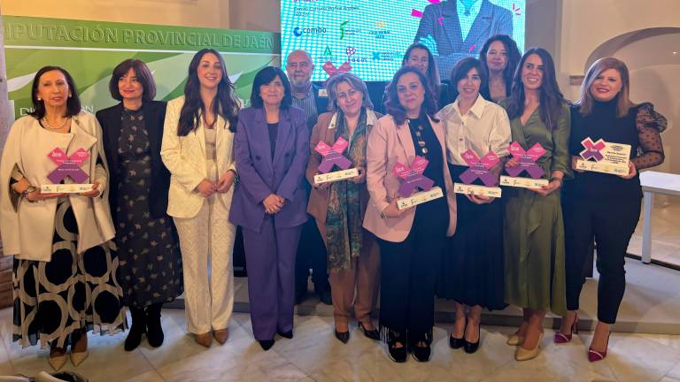 Jaén celebra el talento de las mujeres jiennenses en los II Premios Emprendimiento y Liderazgo Femenino Jaén celebra el talento de las mujeres jiennenses en los II Premios Emprendimiento y Liderazgo Femenino