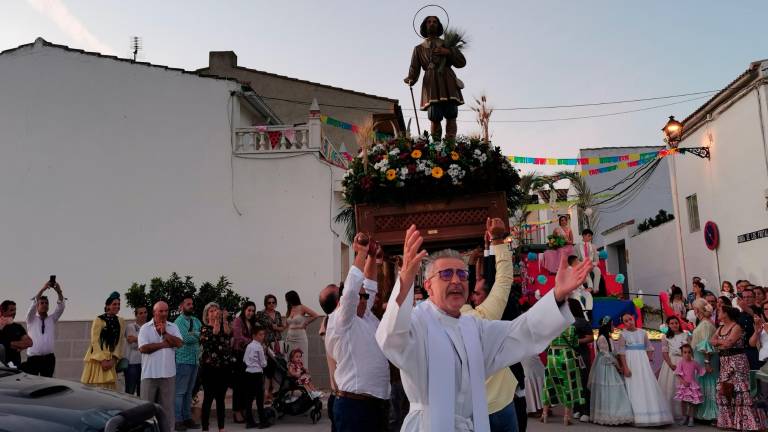 Una bendición al campo de lo más sorprendente en Campillo del Río Una bendición al campo de lo más sorprendente en Campillo del Río