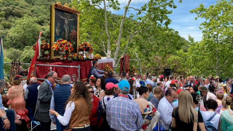 Fervor por el Cristo de Chircales en Valdepeñas de Jaén Fervor por el Cristo de Chircales en Valdepeñas de Jaén