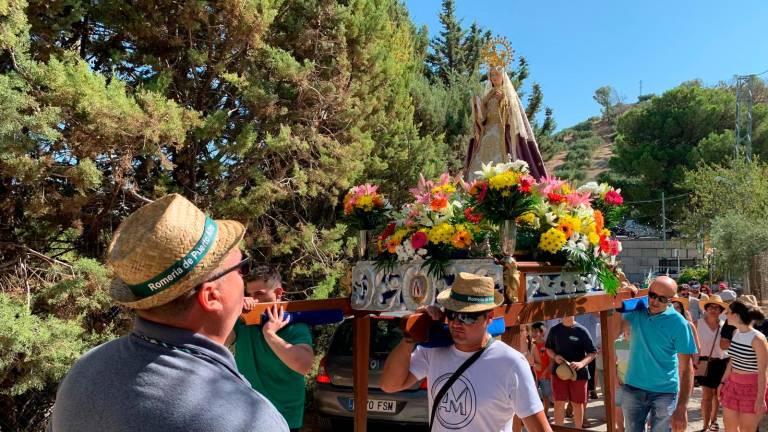 La fe a las faldas de las montañas de Puerto Alto La fe a las faldas de las montañas de Puerto Alto
