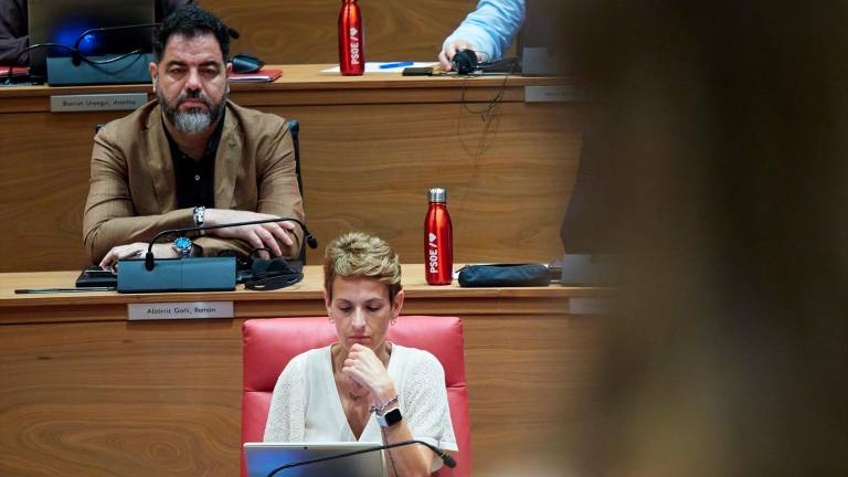 La presidenta de Navarra tras la dimisión de su número 2: “ Dije caiga quien caiga y estoy cumpliendo” La presidenta de Navarra tras la dimisión de su número 2: “ Dije caiga quien caiga y estoy cumpliendo”