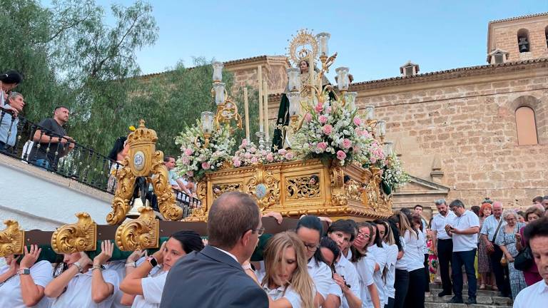 Aclamo de fe en honor de la Virgen de las Nieves en Pegalajar Aclamo de fe en honor de la Virgen de las Nieves en Pegalajar