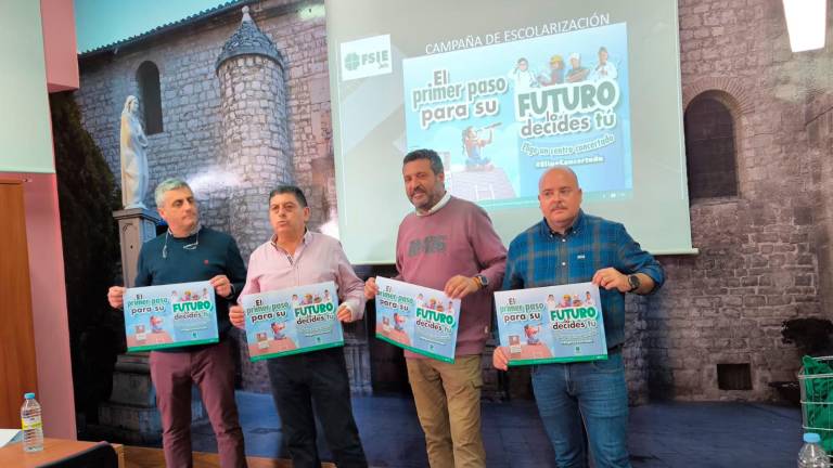 Por una educación en concertado: “ El primer paso para su futuro lo decides tú” Por una educación en concertado: “ El primer paso para su futuro lo decides tú”