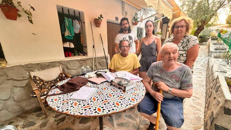 Familias del Guadalmena, a pocos días de su desahucio Familias del Guadalmena, a pocos días de su desahucio