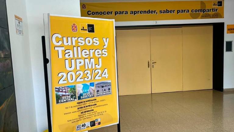 Universidad Popular, la empresa Guillermo García y la asociación Aspaym suscriben un acuerdo para becas Universidad Popular, la empresa Guillermo García y la asociación Aspaym suscriben un acuerdo para becas