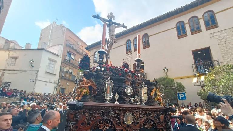Estudiantes llena la Plaza de la Merced de música y devoción Estudiantes llena la Plaza de la Merced de música y devoción