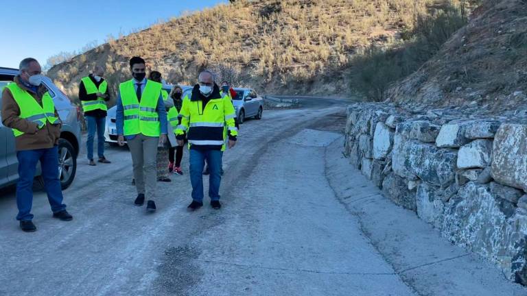 Mejora en la carretera que une Alcalá la Real con la Aldea de las Caserías Mejora en la carretera que une Alcalá la Real con la Aldea de las Caserías
