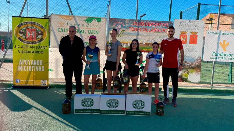 Villargordo acoge a los jóvenes valores del tenis de Andalucía Villargordo acoge a los jóvenes valores del tenis de Andalucía
