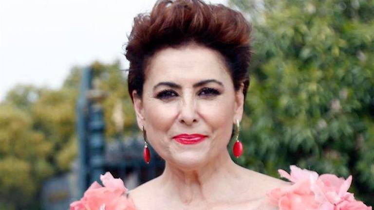 Irma Soriano da las campanadas por “youtube” Irma Soriano da las campanadas por “youtube”