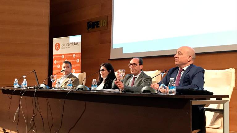 Los economistas conocen los últimos avances tributarios Los economistas conocen los últimos avances tributarios