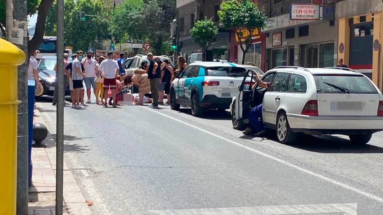 Accidente en la avenida Eduardo García Maroto, en Jaén Accidente en la avenida Eduardo García Maroto, en Jaén