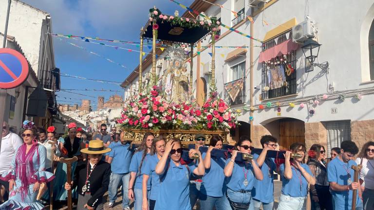 Ochocientos años de tradición y fe en Baños de la Encina Ochocientos años de tradición y fe en Baños de la Encina