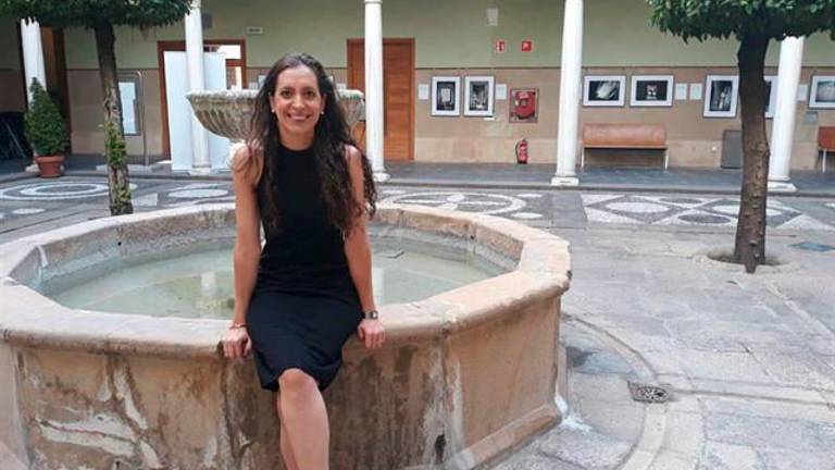 Profesora de la Universidad de Liverpool destaca que García Montero habla de la poesía vestida con vaqueros Profesora de la Universidad de Liverpool destaca que García Montero habla de la poesía vestida con vaqueros