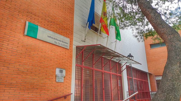 Dejan “tirados” a alumnos de Higuera de Calatrava sin autobús escolar Dejan “tirados” a alumnos de Higuera de Calatrava sin autobús escolar