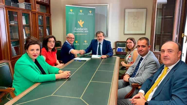 Caja Rural de Jaén y comerciantes e industriales de La Carolina refuerzan sinergias Caja Rural de Jaén y comerciantes e industriales de La Carolina refuerzan sinergias